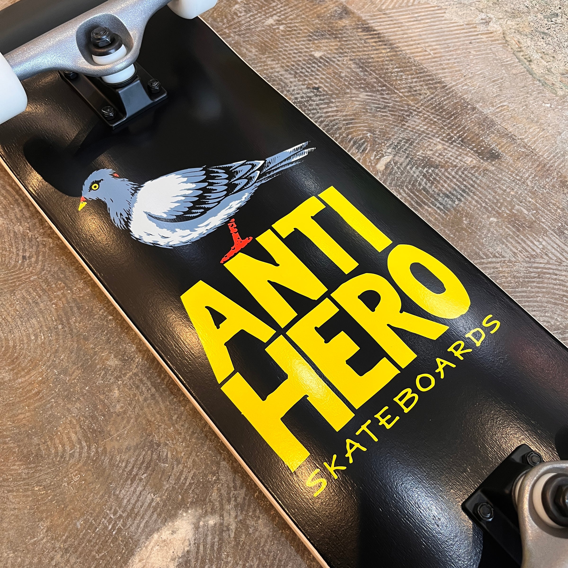 ANTI HERO] COMPLETE SKATEBOARD 8inch | Cambie SkateShop